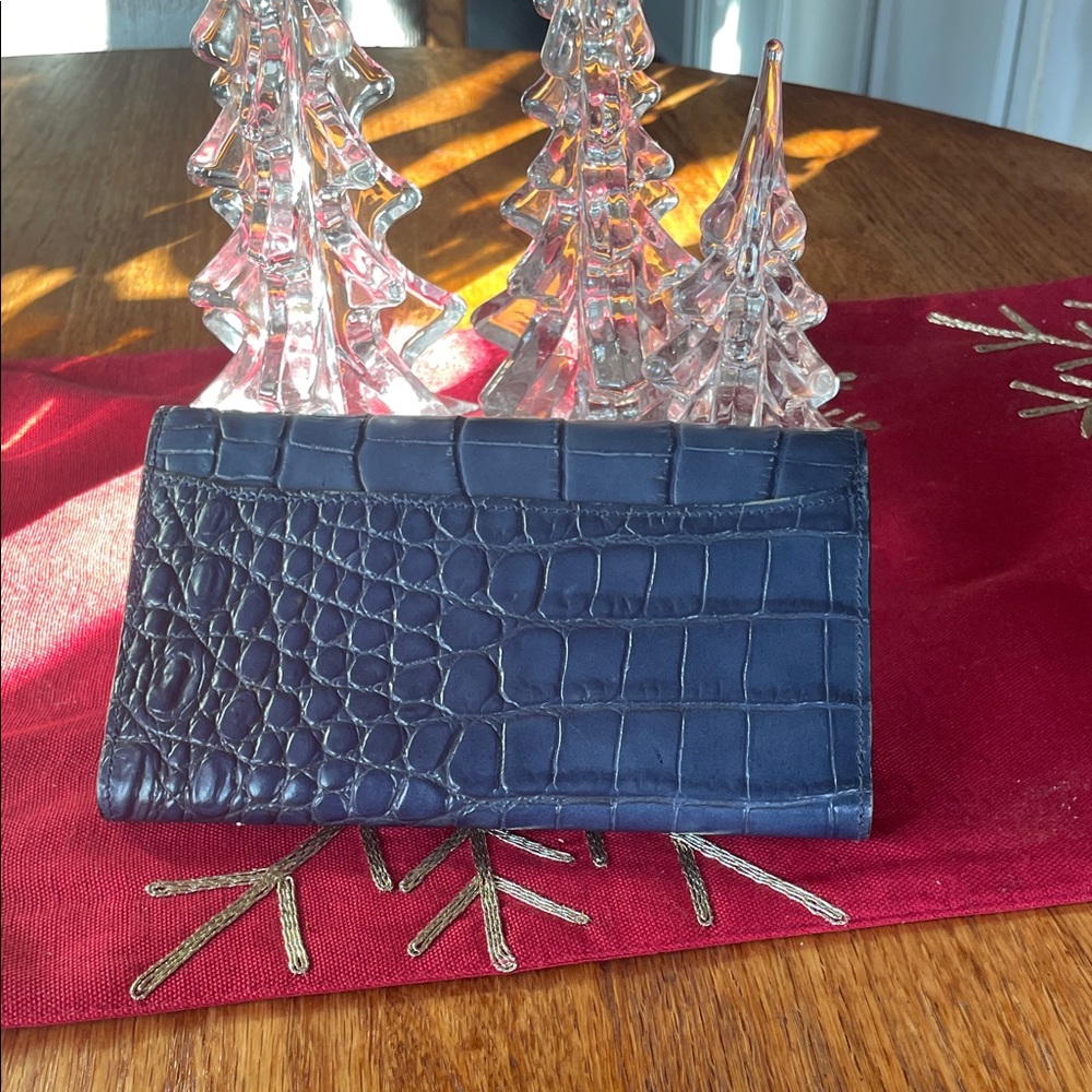 Dooney & Bourke Leather Navy Crocodile Embossed Wallet.   Made in Italy - Picture 8 of 8